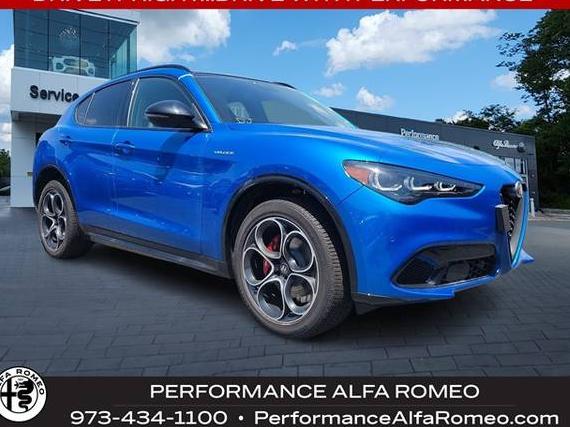 ALFA ROMEO STELVIO 2024 ZASPAKBNXR7D85417 image ALFA ROMEO STELVIO 2024 ZASPAKBNXR7D85417 image
